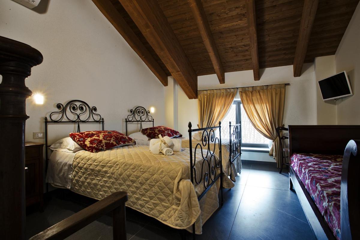 Agriturismo Tenuta Casteldardo Besenzone Exterior photo
