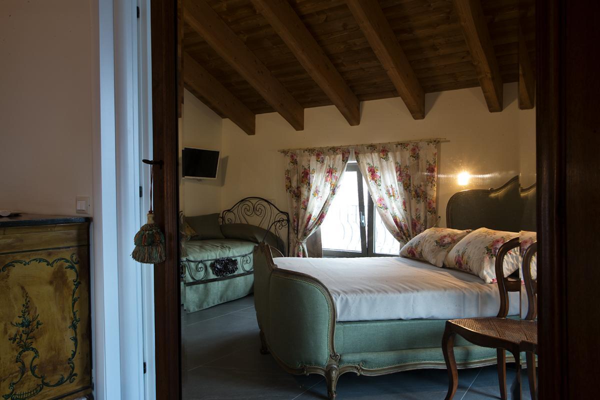 Agriturismo Tenuta Casteldardo Besenzone Exterior photo